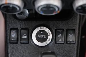 Внедорожник Nissan X-Trail 2014 года, 1459000 рублей, Омск