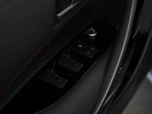 Хетчбэк Toyota Corolla 2023 года, 5608777 рублей, Москва