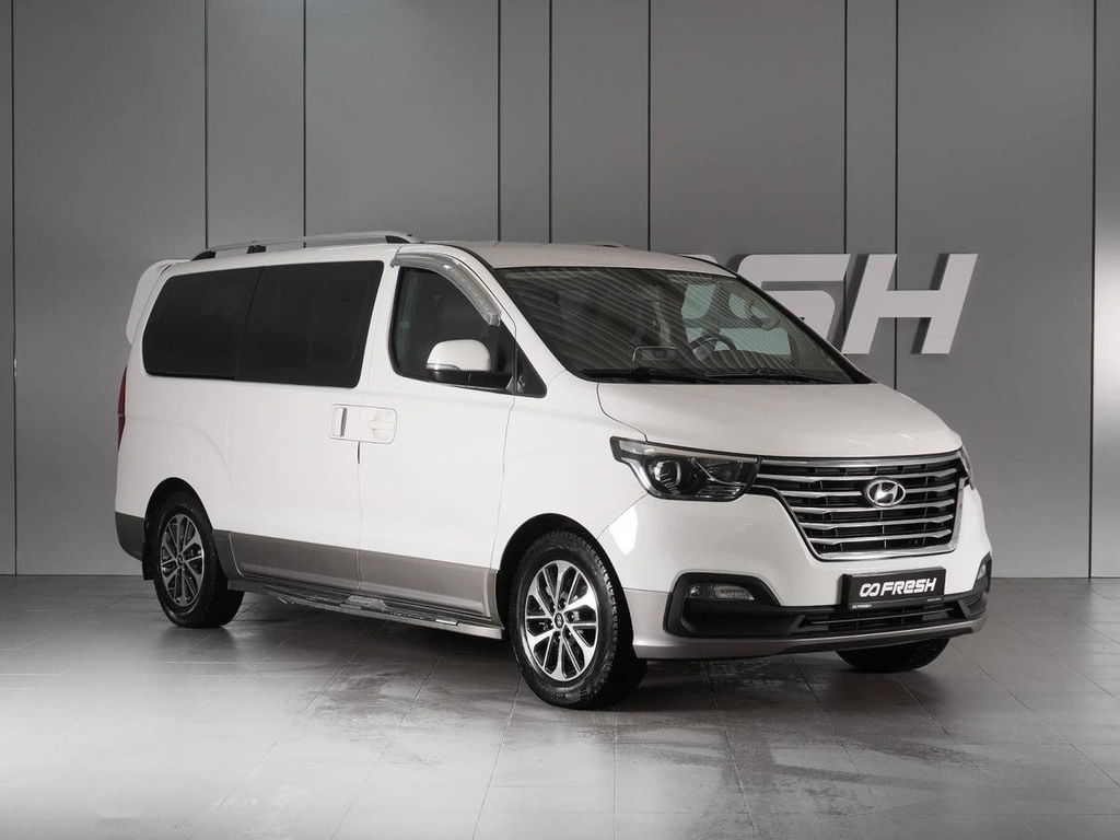 Минивэн Hyundai Grand Starex 2018 года, 3849000 рублей, Минеральные Воды