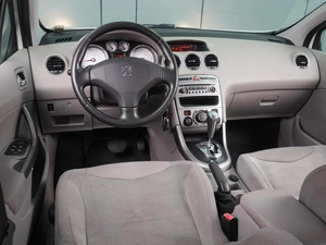 Хетчбэк Peugeot 308 2009 года, 409000 рублей, Воронеж