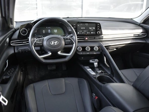 Седан Hyundai Elantra 2023 года, 2230000 рублей, Краснодар