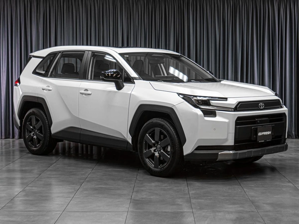 Внедорожник Toyota RAV4 2026 года, 4999000 рублей, Тюмень