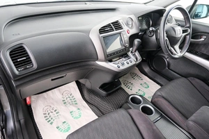 Минивэн Honda Stream 2011 года, 1269000 рублей, Красноярск