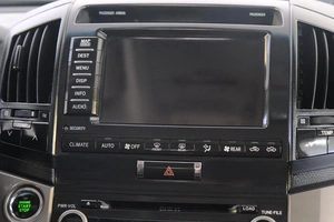 Внедорожник Toyota Land Cruiser 2009 года, 3299000 рублей, Омск
