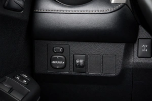 Внедорожник Toyota RAV4 2018 года, 2149000 рублей, Челябинск