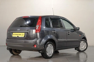 Хетчбэк Ford Fiesta 2008 года, 399000 рублей, Челябинск