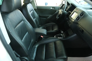 Внедорожник Volkswagen Tiguan 2009 года, 989000 рублей, Омск