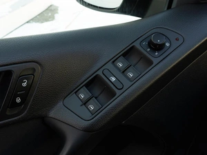 Внедорожник Volkswagen Tiguan 2014 года, 980000 рублей, Самара