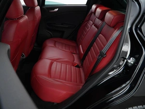 Хетчбэк Alfa Romeo Giulietta 2014 года, 2399077 рублей, Москва