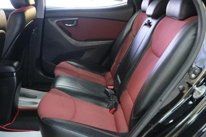 Седан Hyundai Elantra 2012 года, 899000 рублей, Омск
