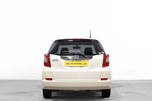 Универсал Honda Fit Shuttle 2011 года, 1109000 рублей, Барнаул
