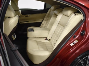 Седан Lexus ES 2016 года, 2427100 рублей, Казань