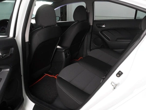 Седан Kia Cerato 2015 года, 1349000 рублей, Красный Пахарь