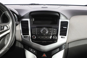 Седан Chevrolet Cruze 2009 года, 649000 рублей, Новосибирск