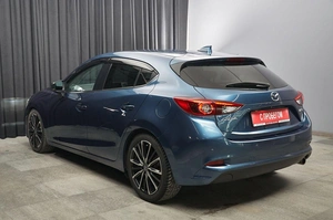 Седан Mazda Axela 2016 года, 1339000 рублей, Красноярск