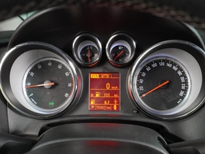 Хетчбэк Opel Astra 2012 года, 849000 рублей, Воронеж