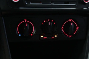 Седан Volkswagen Polo 2016 года, 863000 рублей, Солонцы