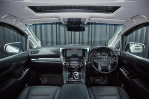 Минивэн Toyota Alphard 2019 года, 4445000 рублей, Красноярск