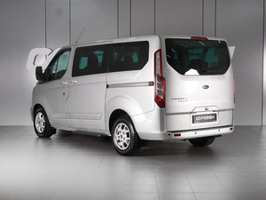 Минивэн Ford Tourneo Custom 2014 года, 2461000 рублей, Красный Пахарь