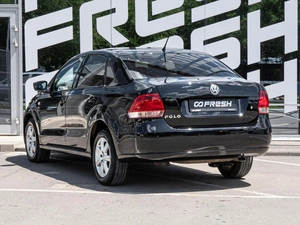 Седан Volkswagen Polo 2013 года, 925000 рублей, Волгоград