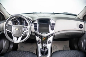 Седан Chevrolet Cruze 2010 года, 619000 рублей, Пермь