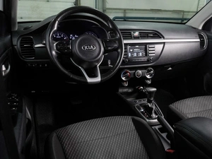 Седан Kia Rio 2017 года, 1089000 рублей, Воронеж