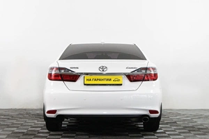 Седан Toyota Camry 2017 года, 2299000 рублей, Сургут