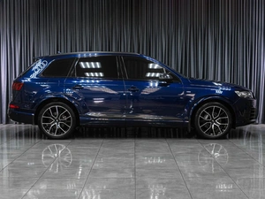 Внедорожник Audi Q7 2018 года, 5619000 рублей, Тюмень