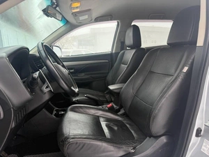 Внедорожник Mitsubishi Outlander 2013 года, 1500000 рублей, Ижевск