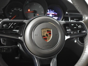 Внедорожник Porsche Macan S 2016 года, 3567300 рублей, Казань