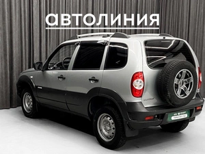 Внедорожник Chevrolet Niva 2014 года, 685000 рублей, Красноярск
