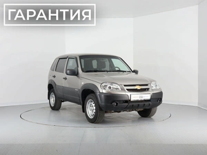 Внедорожник Chevrolet Niva 2017 года, 760000 рублей, Брянск