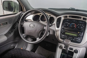 Внедорожник Toyota Highlander 2003 года, 1269000 рублей, Томск