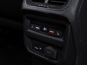 Внедорожник Volkswagen Tiguan 2019 года, 2350000 рублей, Волгоград