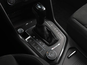 Внедорожник Volkswagen Tiguan 2017 года, 3109000 рублей, Тюмень
