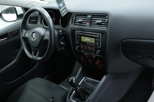 Седан Volkswagen Jetta 2016 года, 1098000 рублей, Солонцы