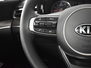Седан Kia K5 2020 года, 1984900 рублей, Казань