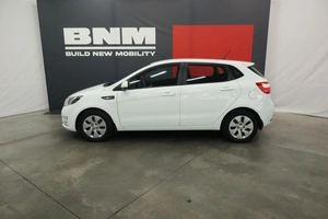 Хэтчбек Kia Rio 2012 года, 1085000 рублей, Курск