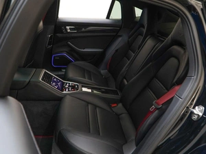 Лифтбек Porsche Panamera 4 2019 года, 6777077 рублей, Москва