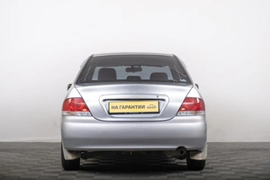 Седан Mitsubishi Lancer 2004 года, 259000 рублей, Томск