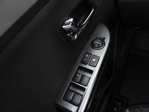 Седан Kia Rio 2012 года, 899000 рублей, Саратов