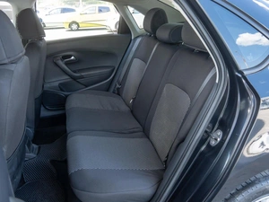 Седан Volkswagen Polo 2013 года, 925000 рублей, Волгоград