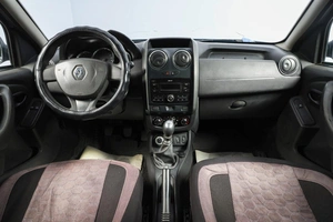 Внедорожник Renault Duster 2017 года, 899000 рублей, Новосибирск