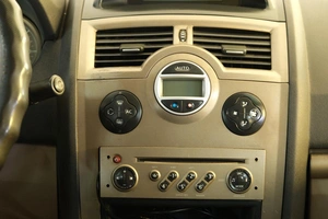 Седан Renault Megane 2006 года, 399000 рублей, Омск