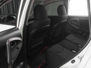Внедорожник Toyota RAV4 2011 года, 1249000 рублей, Тюмень