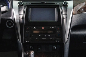 Седан Toyota Camry 2016 года, 2309000 рублей, Сургут