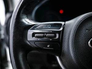 Хетчбэк Kia Rio X-Line 2019 года, 1370000 рублей, Красноярск