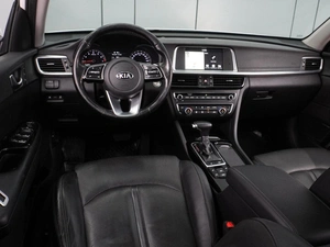Седан Kia Optima 2018 года, 1824000 рублей, Воронеж