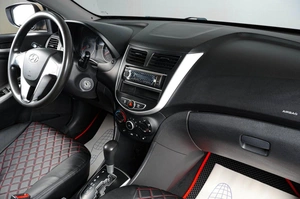 Седан Hyundai Solaris 2012 года, 869000 рублей, Тюмень