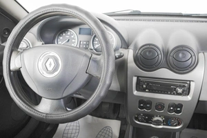 Хетчбэк Renault Sandero 2012 года, 609000 рублей, Кемерово